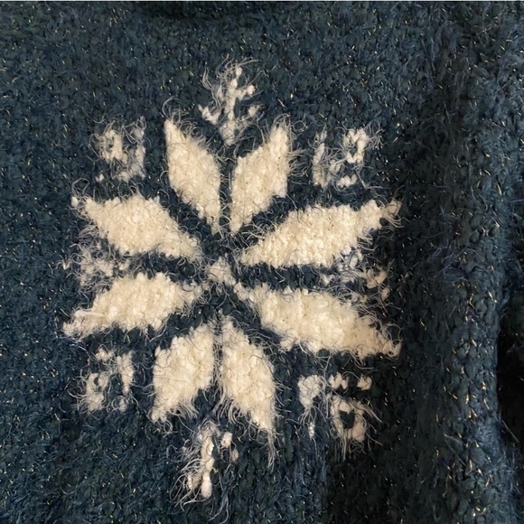 Shrinking Violet cozy sweater size large - Picture 2 of 10